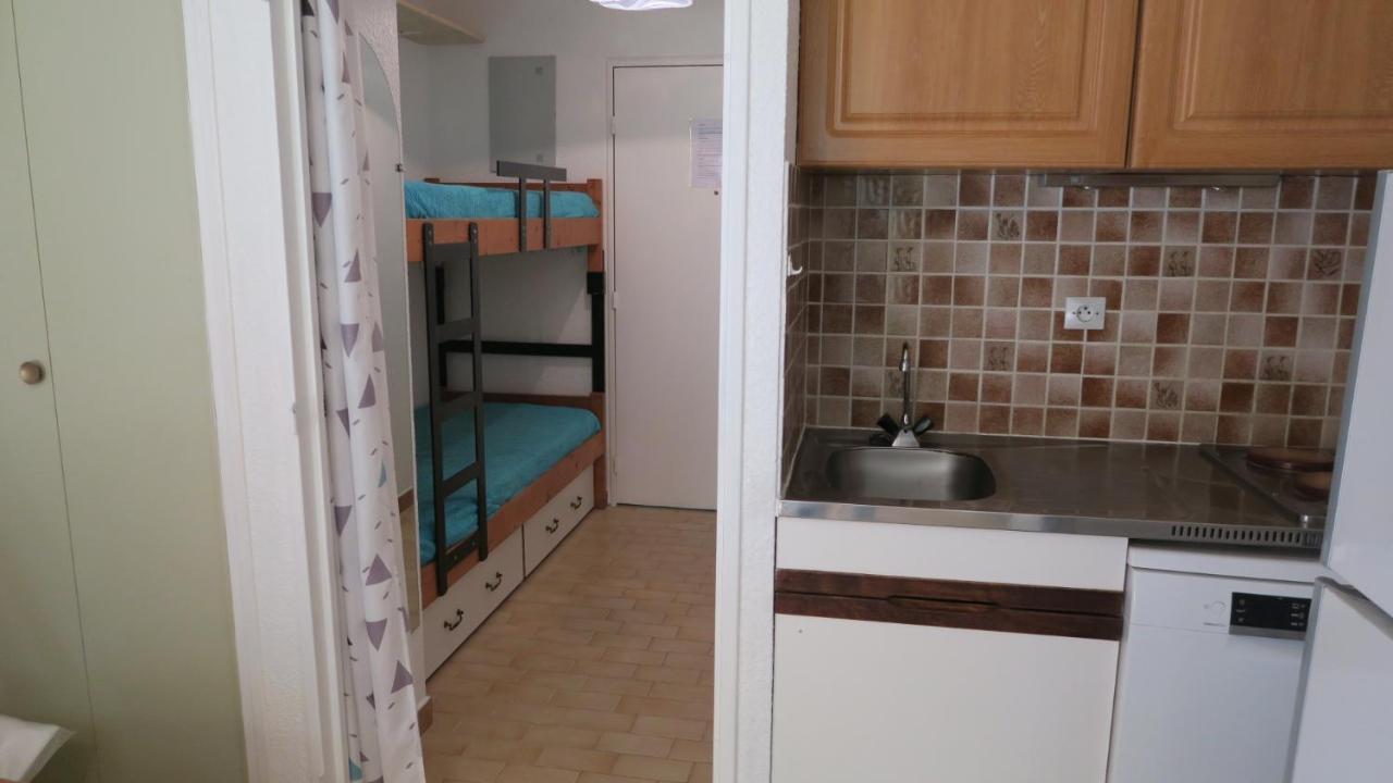 Sol-Y-Days Los Amigos: Garden-Level Studio with Terrace Near Beach Le Grau-du-Roi Exterior photo